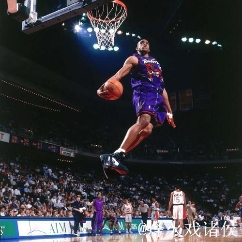 卡特球衣退役仪式后猛龙险胜国王终结4连败,灰熊击败76人 卡特球衣退役仪式后猛龙险胜国王终结4连败,灰熊击败76人